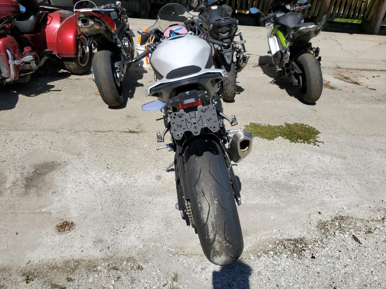 2024 BMW S 1000 Rr - Image 4