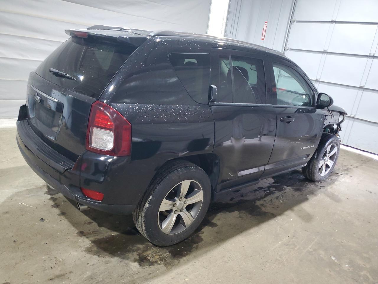 2017 Jeep Compass Latitude - Фото 3