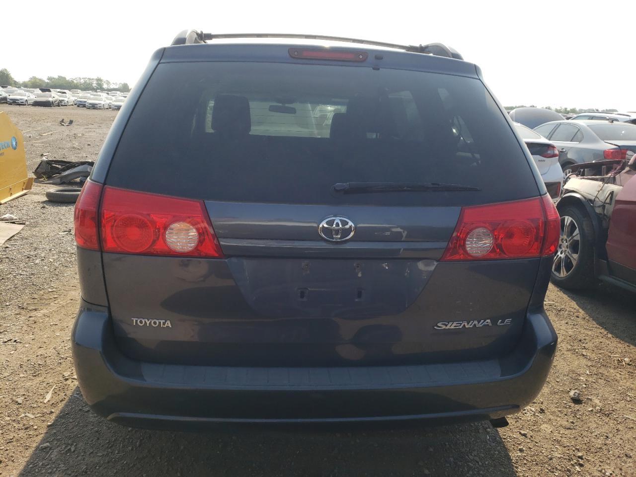 2009 Toyota Sienna Ce - Фото 6
