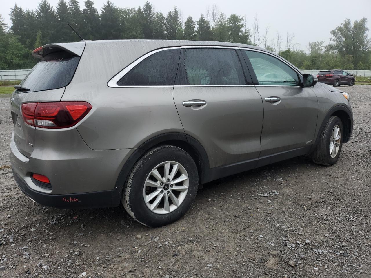 2019 Kia Sorento L - Фото 3
