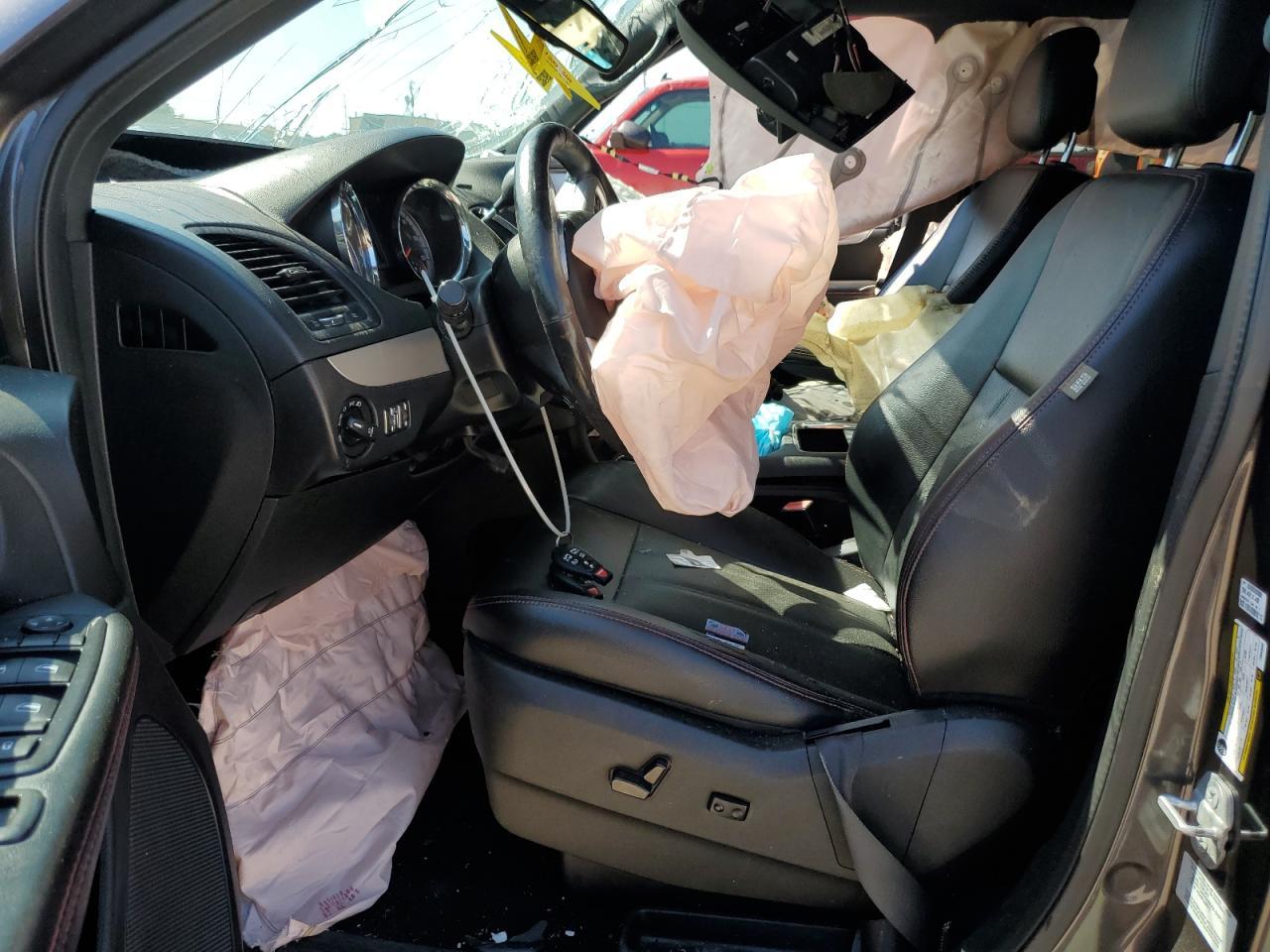 2015 Dodge Grand Caravan R/T - Image 7