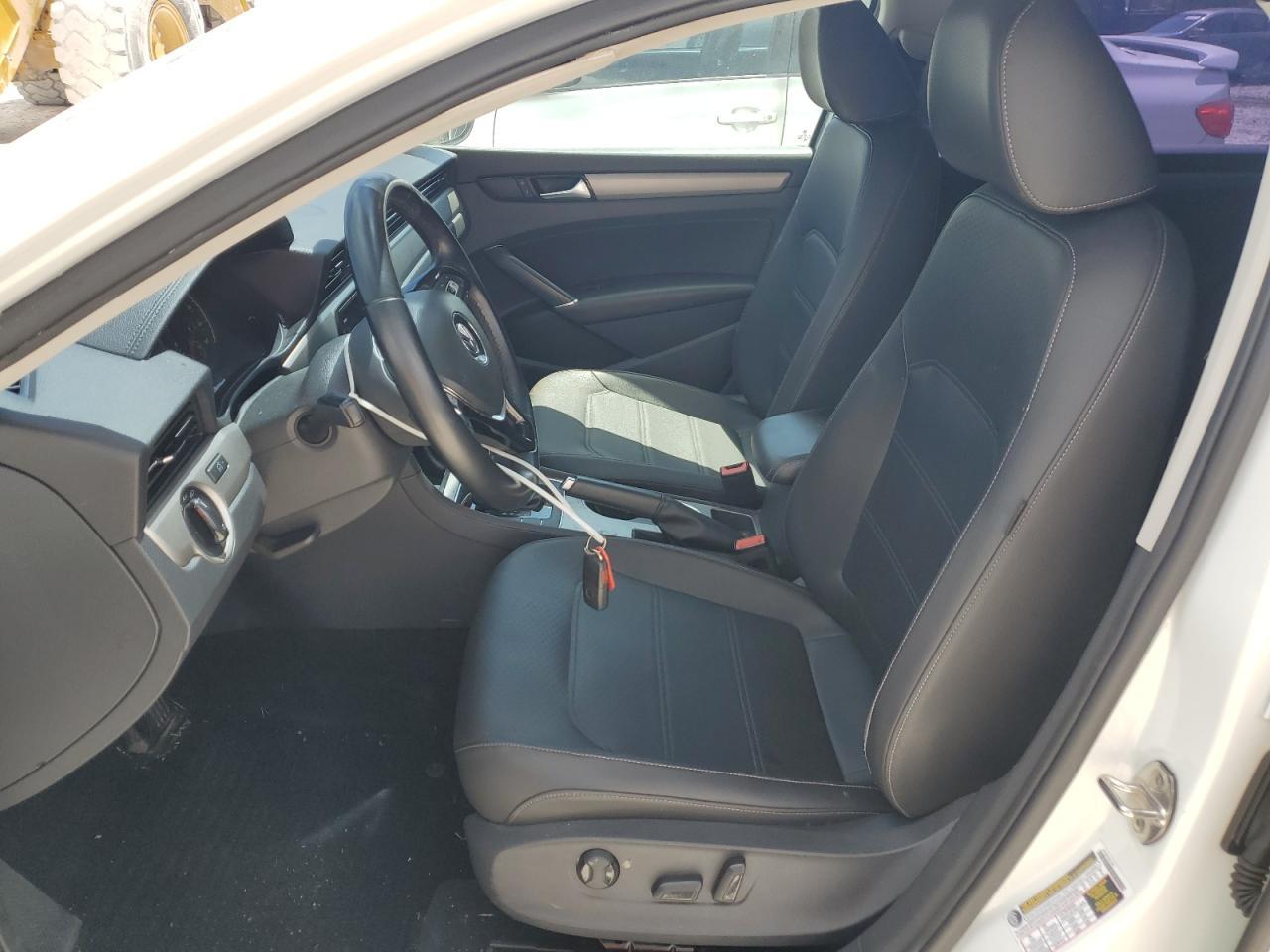 2020 Volkswagen Passat Se - Фото 7