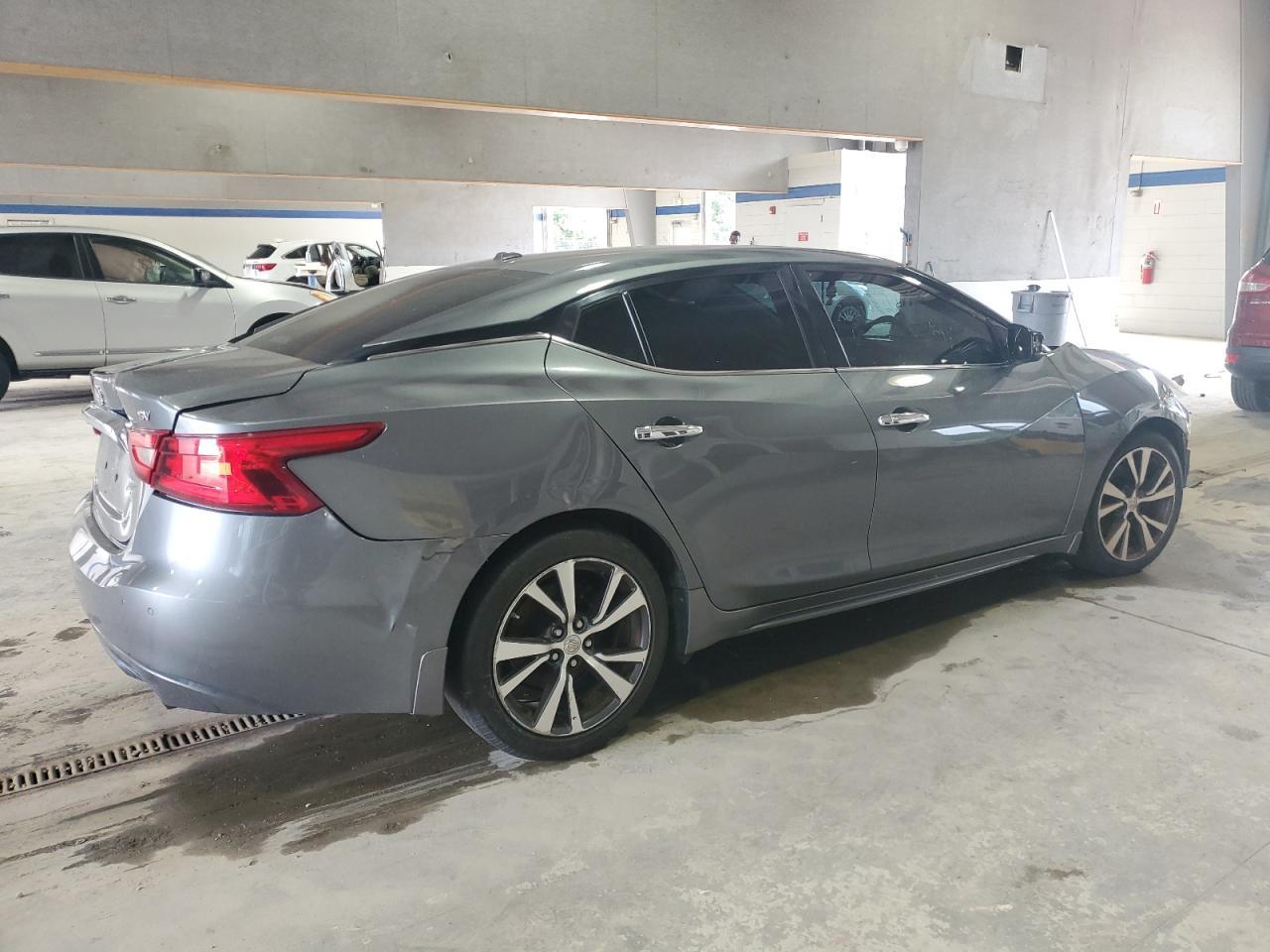2017 Nissan Maxima 3.5S - Image 5