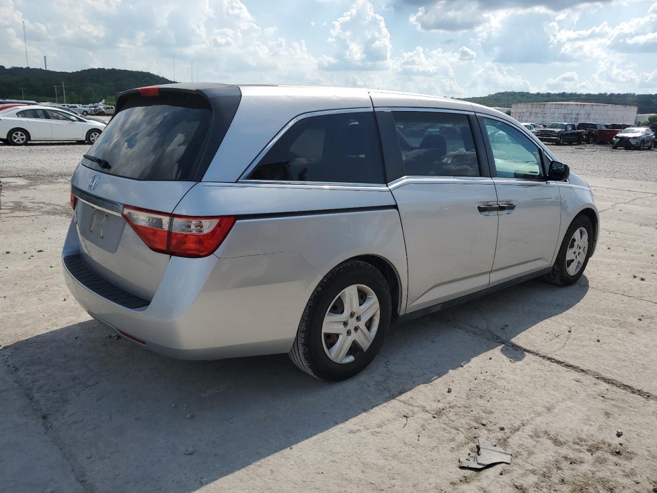 2013 Honda Odyssey Lx - Фото 3
