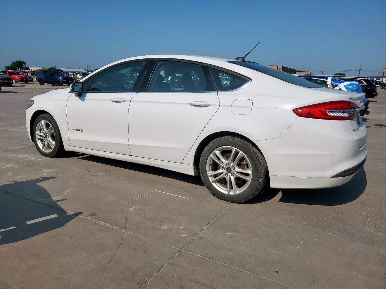 2018 Ford Fusion Se Hybrid - Image 2