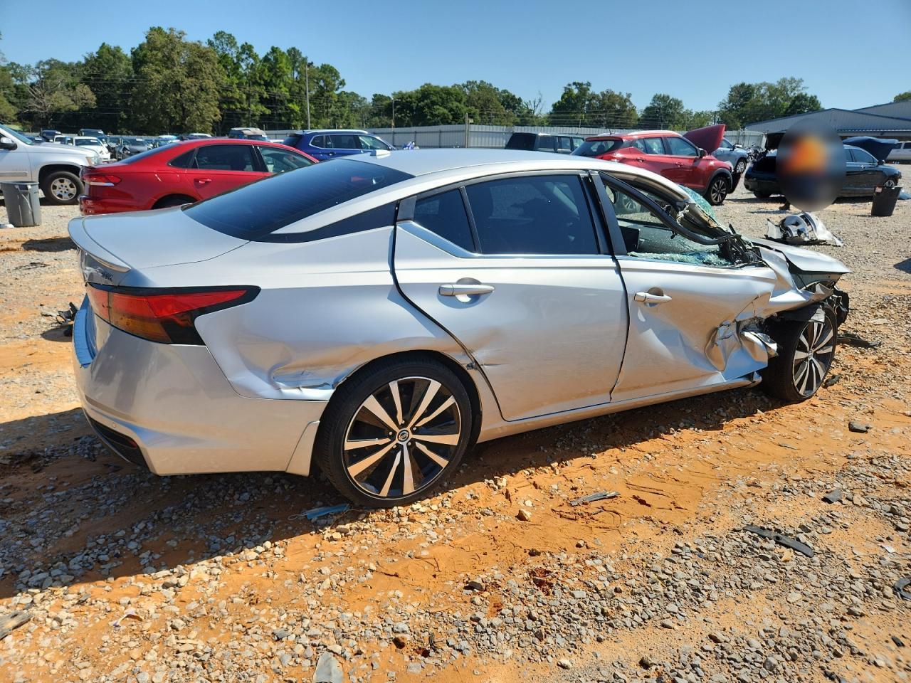 2022 Nissan Altima Sr - Image 3