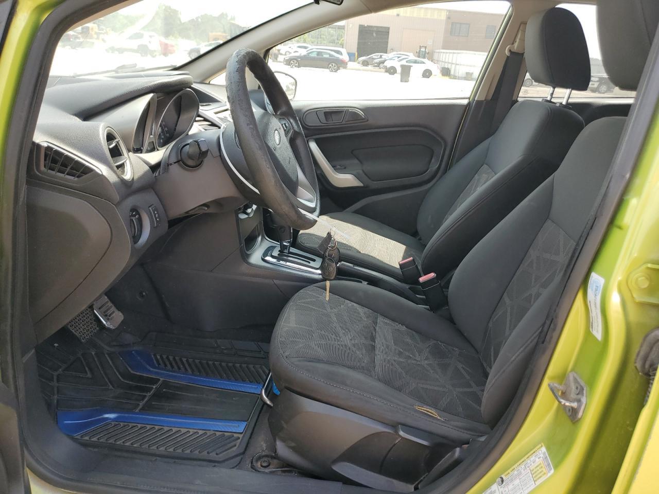 2011 Ford Fiesta Se - Фото 7