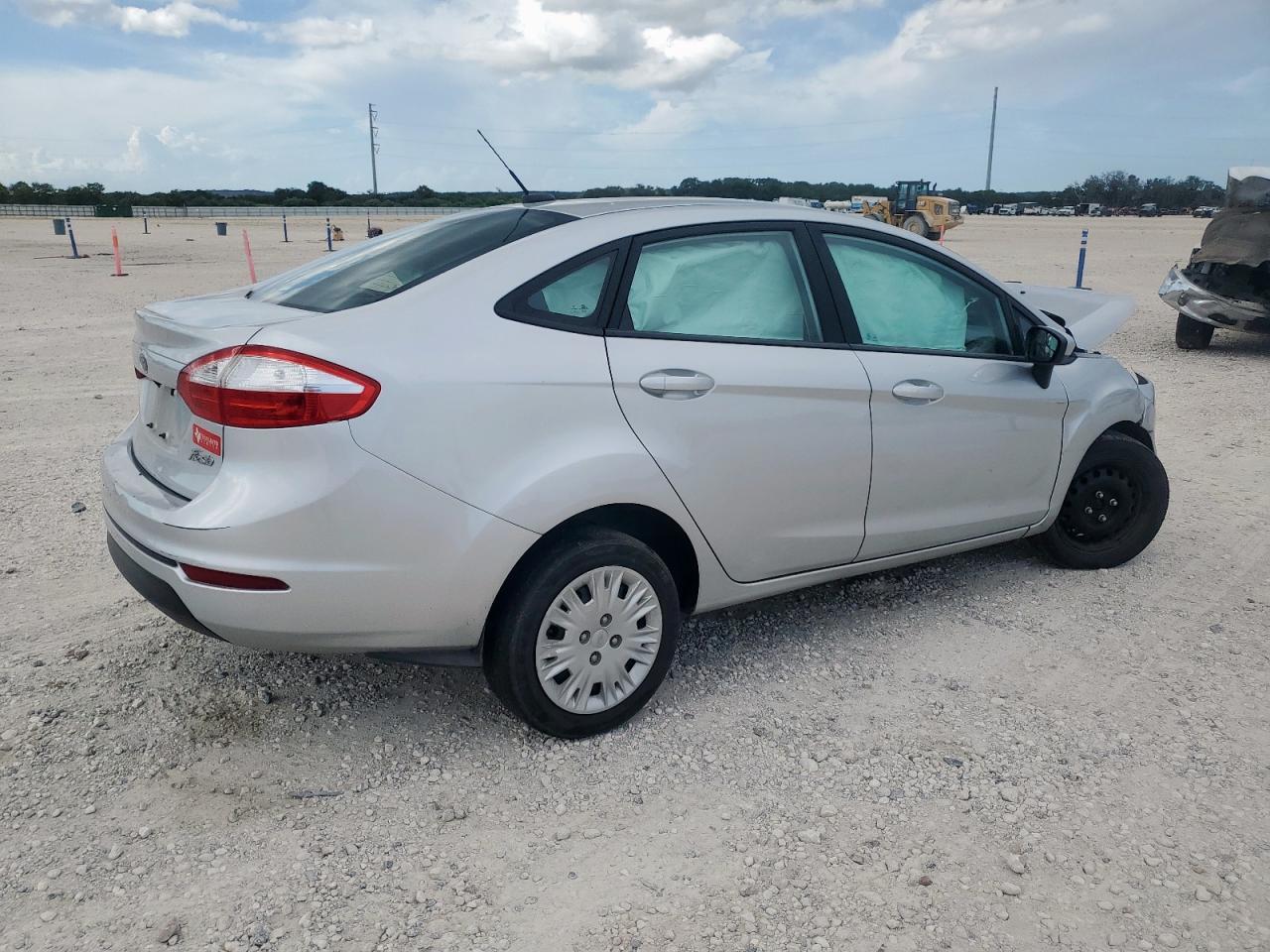 2019 Ford Fiesta S - Image 3