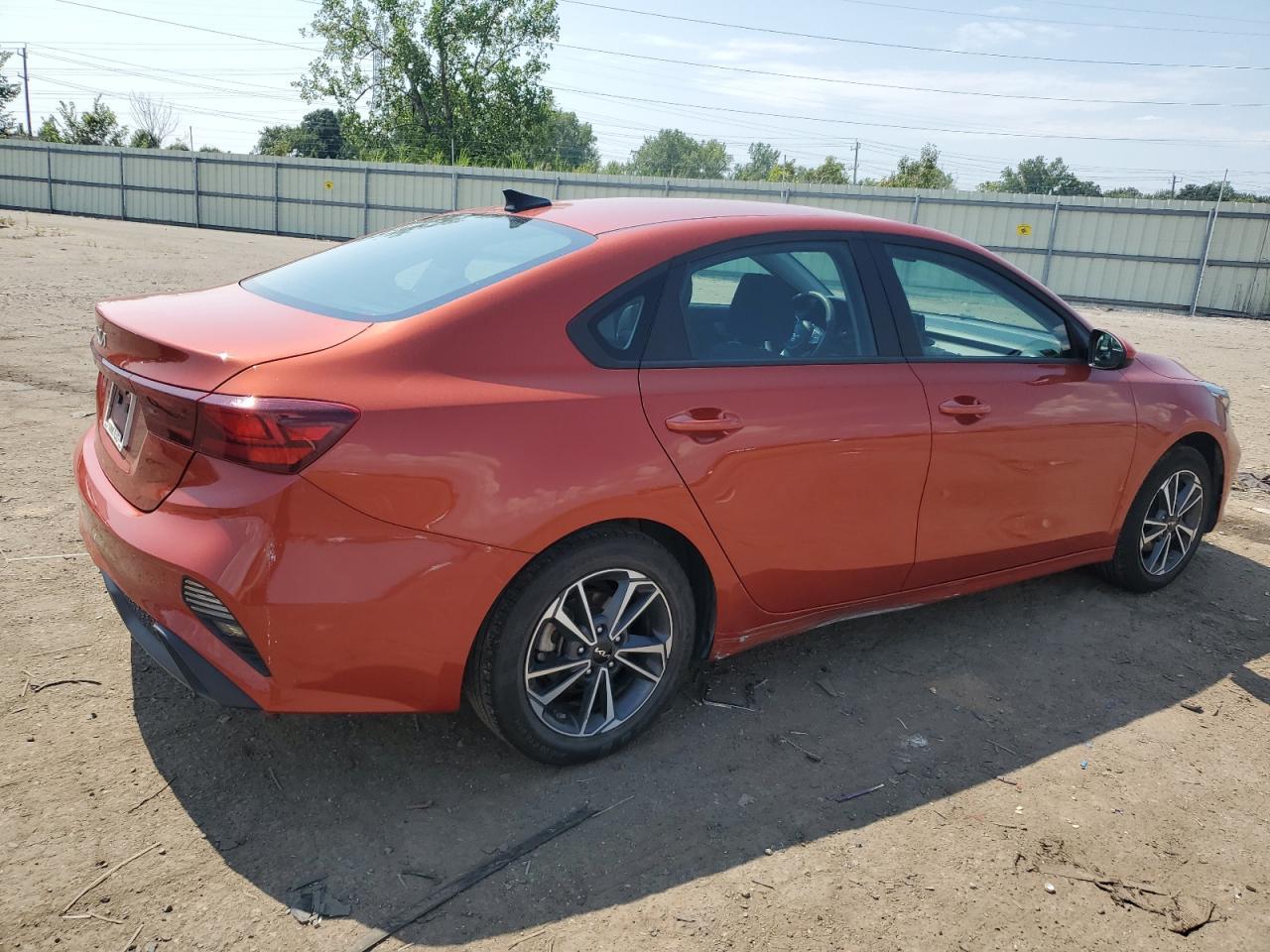 2023 Kia Forte Lx - Фото 3