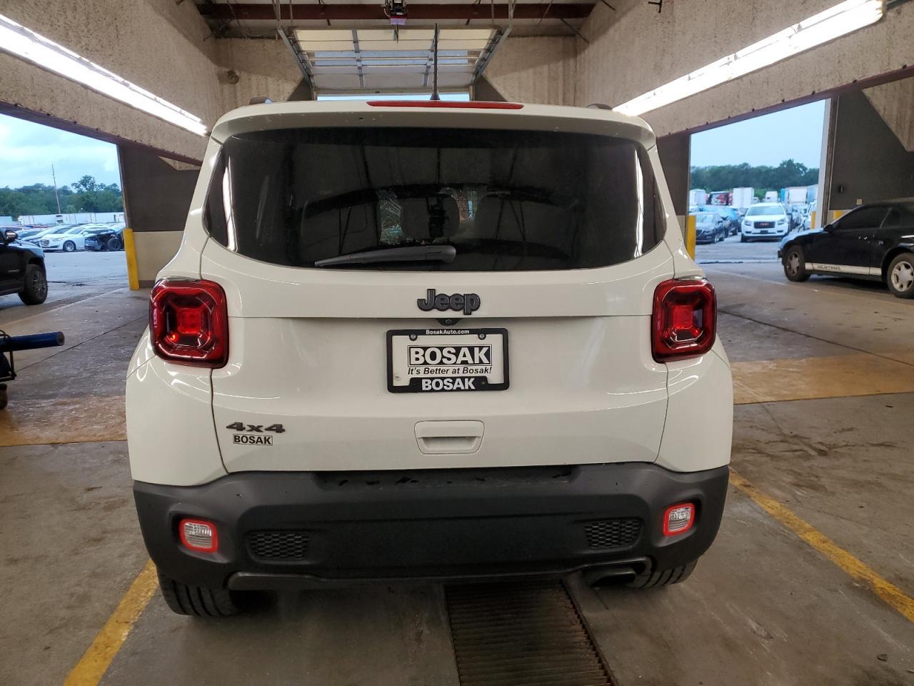 2020 Jeep Renegade Latitude - Фото 6