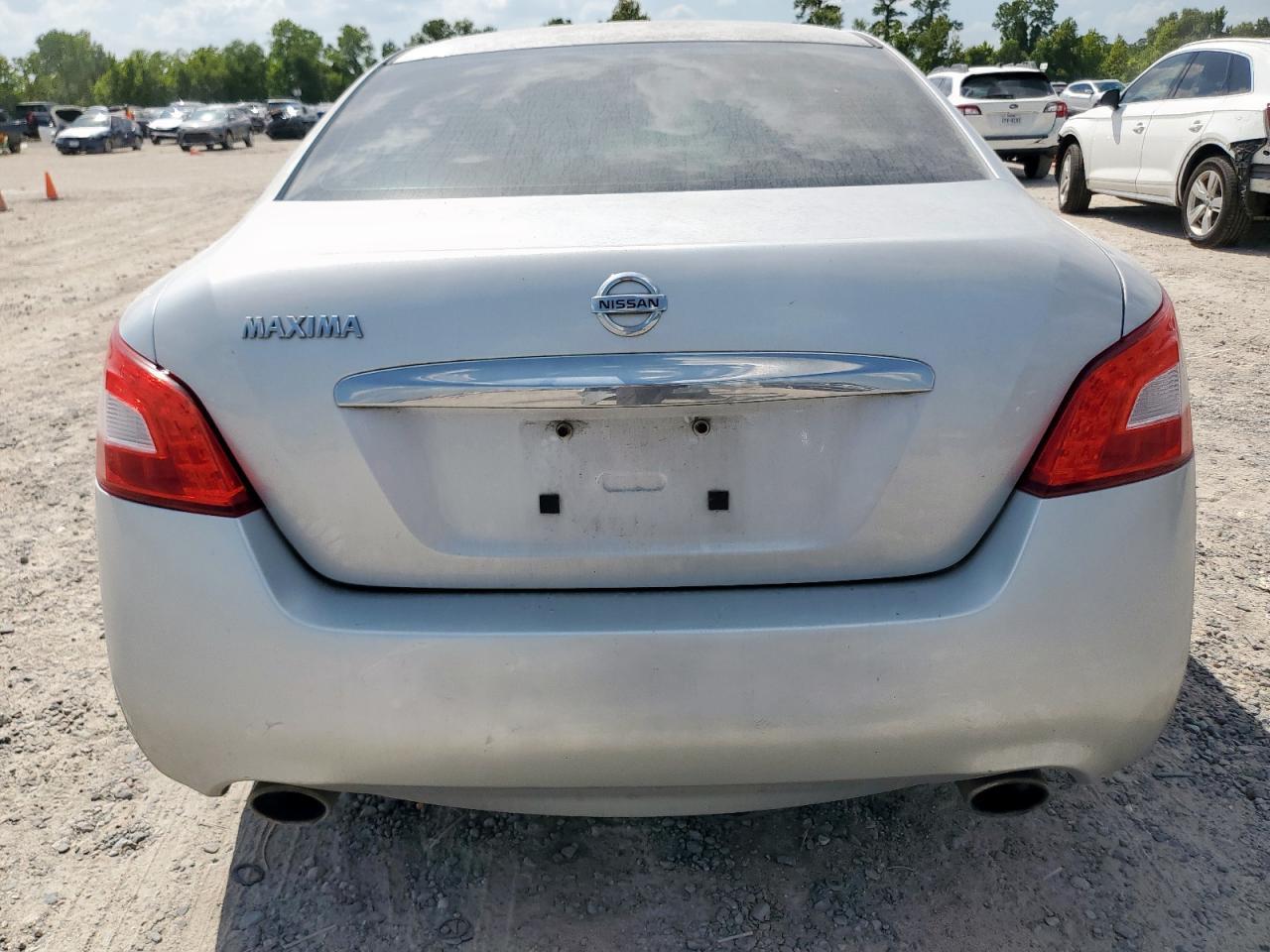 2011 Nissan Maxima S - Image 6