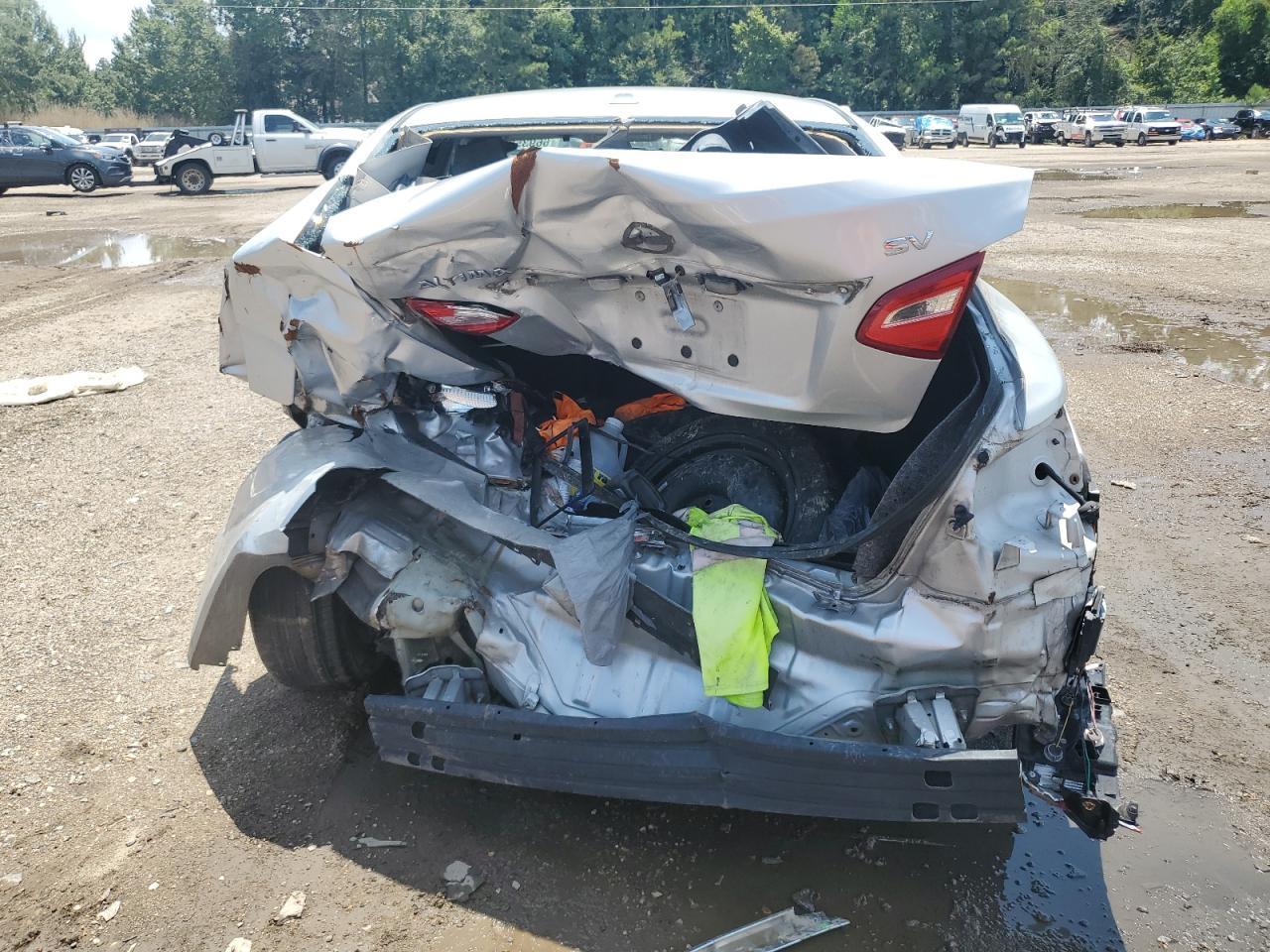 2017 Nissan Altima 2.5 - Фото 6