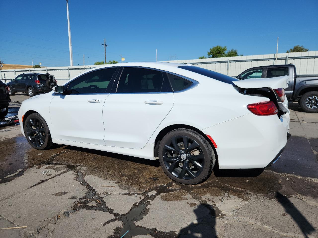 2015 Chrysler 200 C - Фото 2