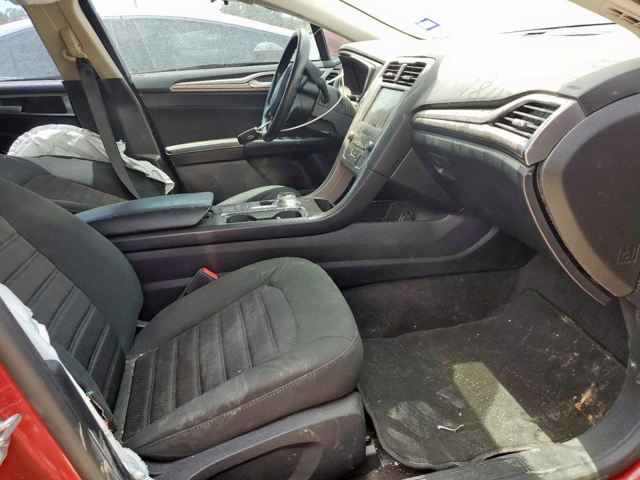 2020 Ford Fusion Se - Фото 7