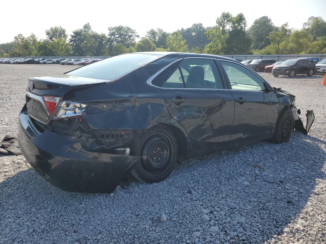 2015 Toyota Camry Le - Image 3