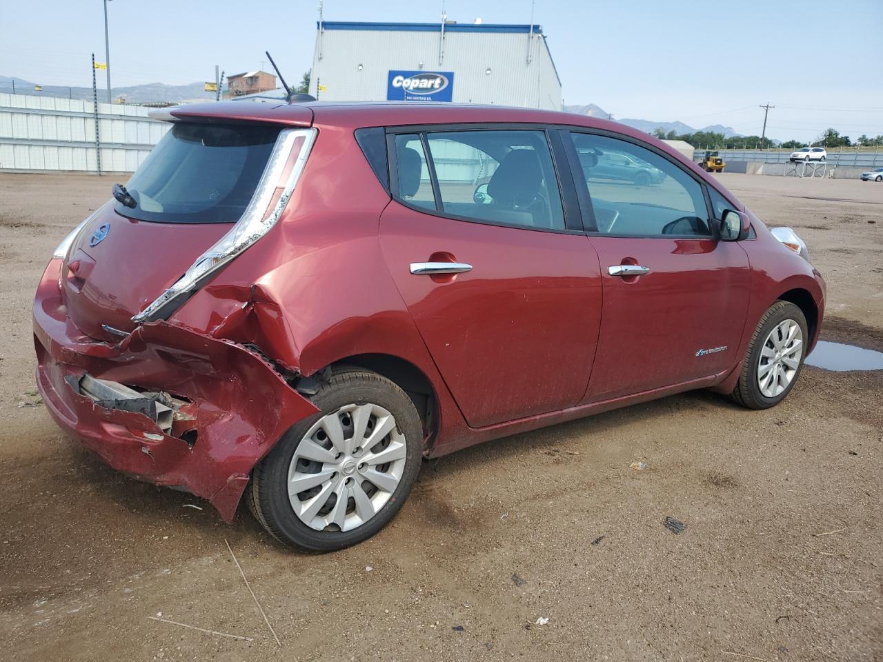 2015 Nissan Leaf S - Image 3