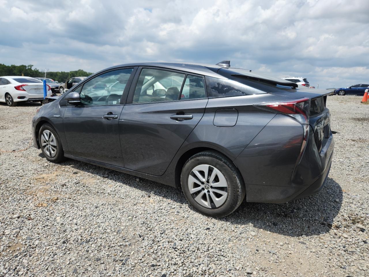 2016 Toyota Prius - Фото 2