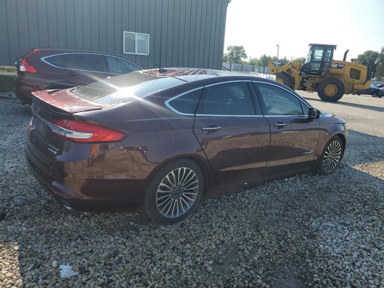 2017 Ford Fusion Titanium Hev - Фото 3