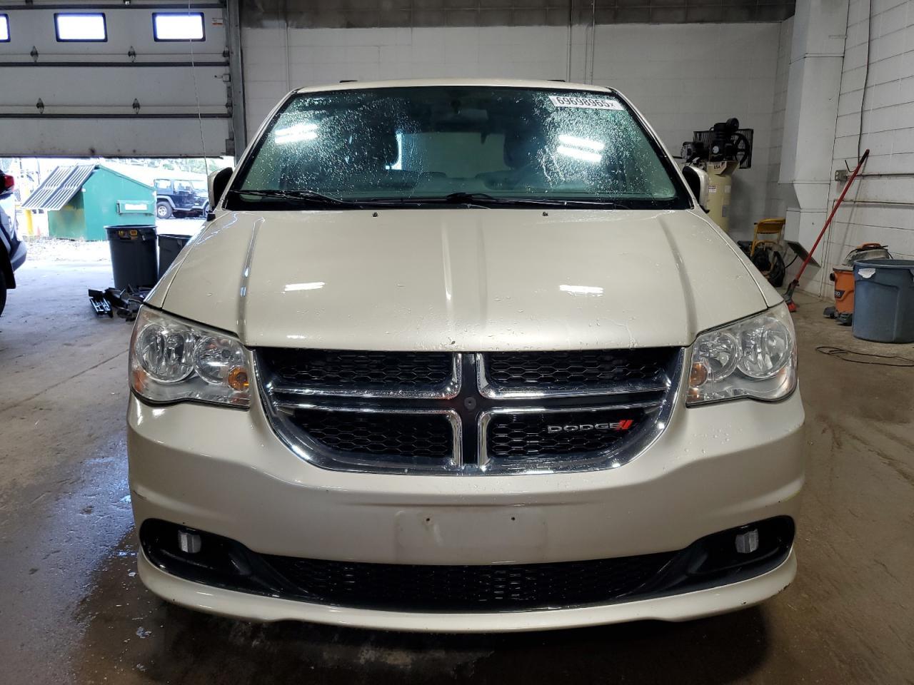 2014 Dodge Grand Caravan Sxt - Image 5