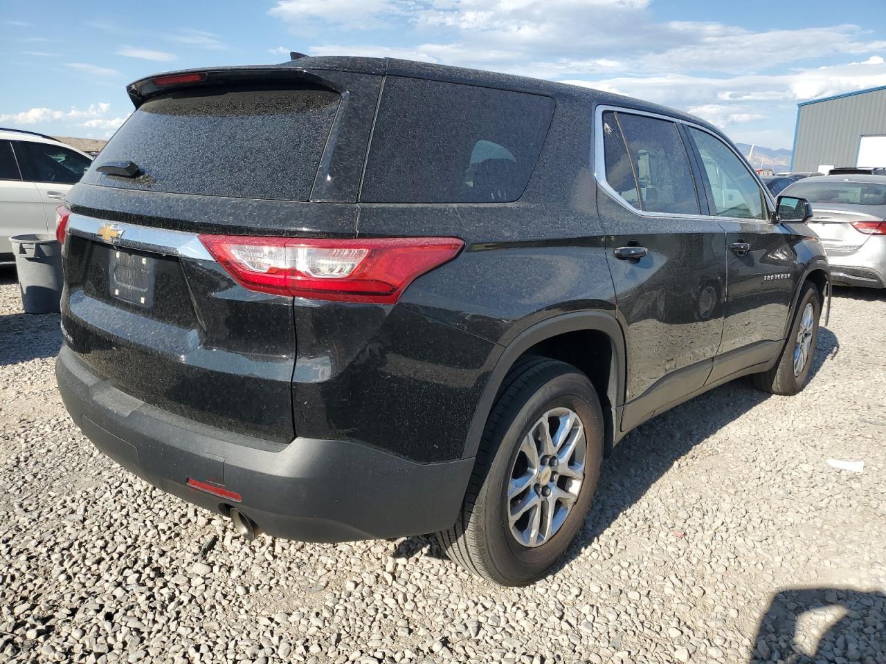2019 Chevrolet Traverse Ls - Фото 3