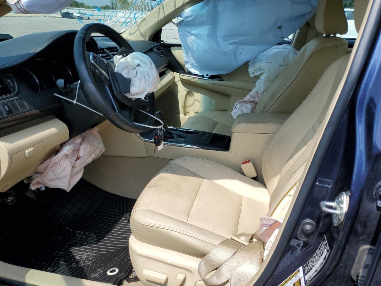2016 Toyota Camry Le - Фото 7