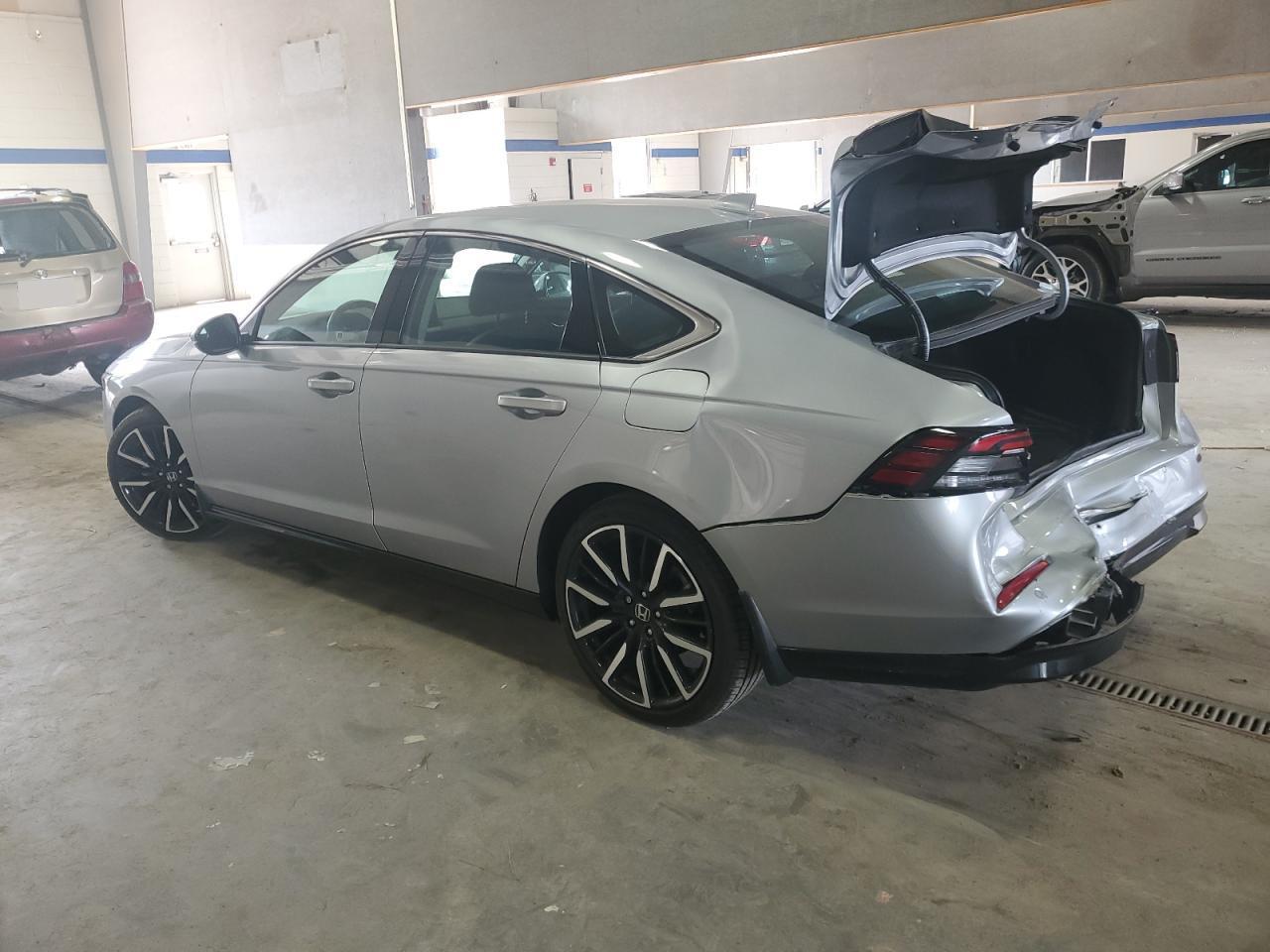 2023 Honda Accord Touring Hybrid - Image 2