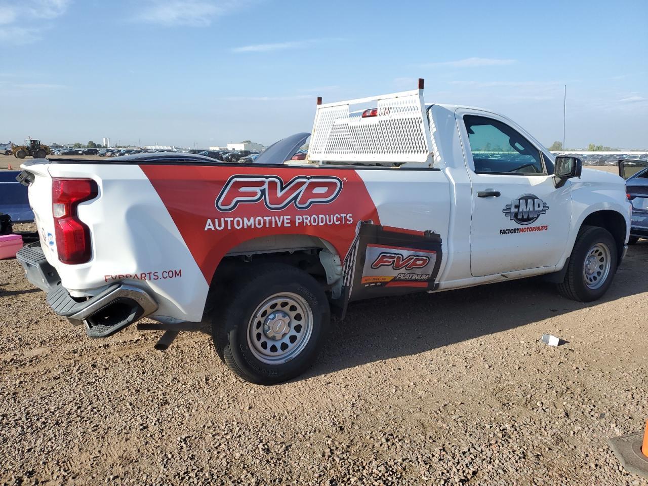 2020 Chevrolet Silverado K1500 - Фото 3