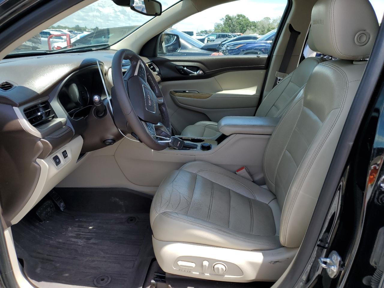 2019 GMC Acadia Denali - Image 7