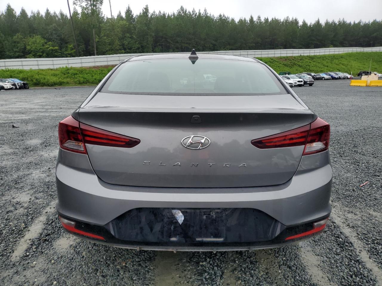 2020 Hyundai Elantra Sel - Фото 6
