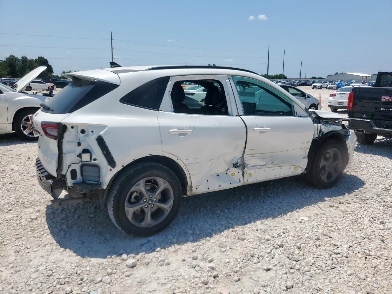 2024 Ford Escape St Line - Image 3