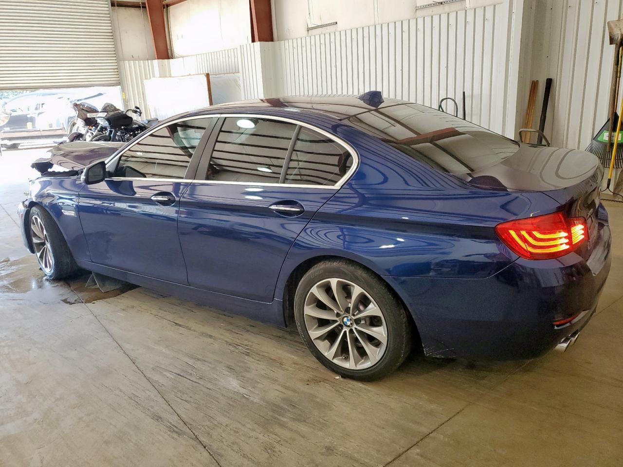 2016 BMW 528 Xi - Фото 2