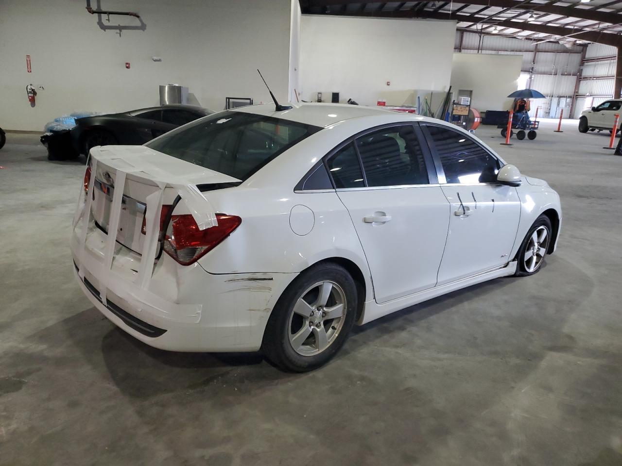 2014 Chevrolet Cruze Lt - Image 3
