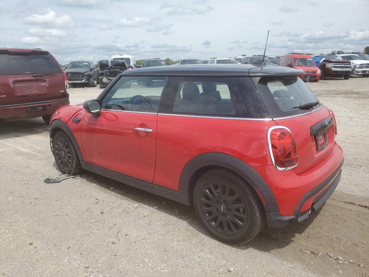 2023 Mini Cooper - Фото 2