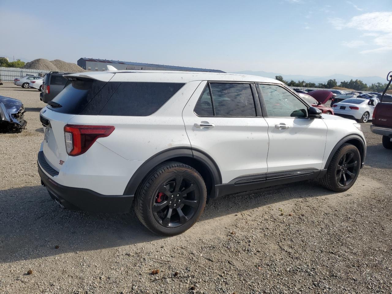 2021 Ford Explorer St - Image 3