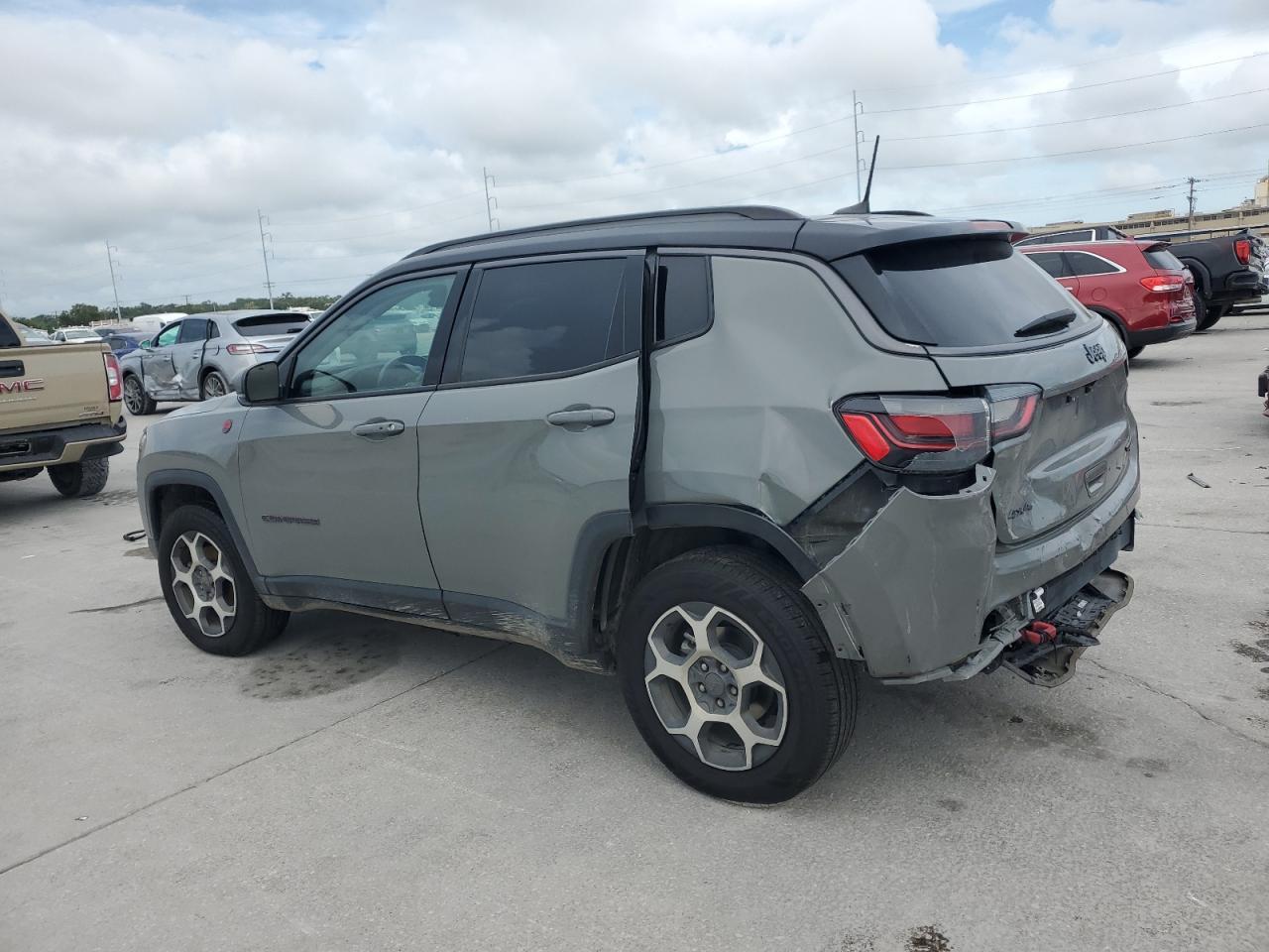2022 Jeep Compass Trailhawk - Image 2