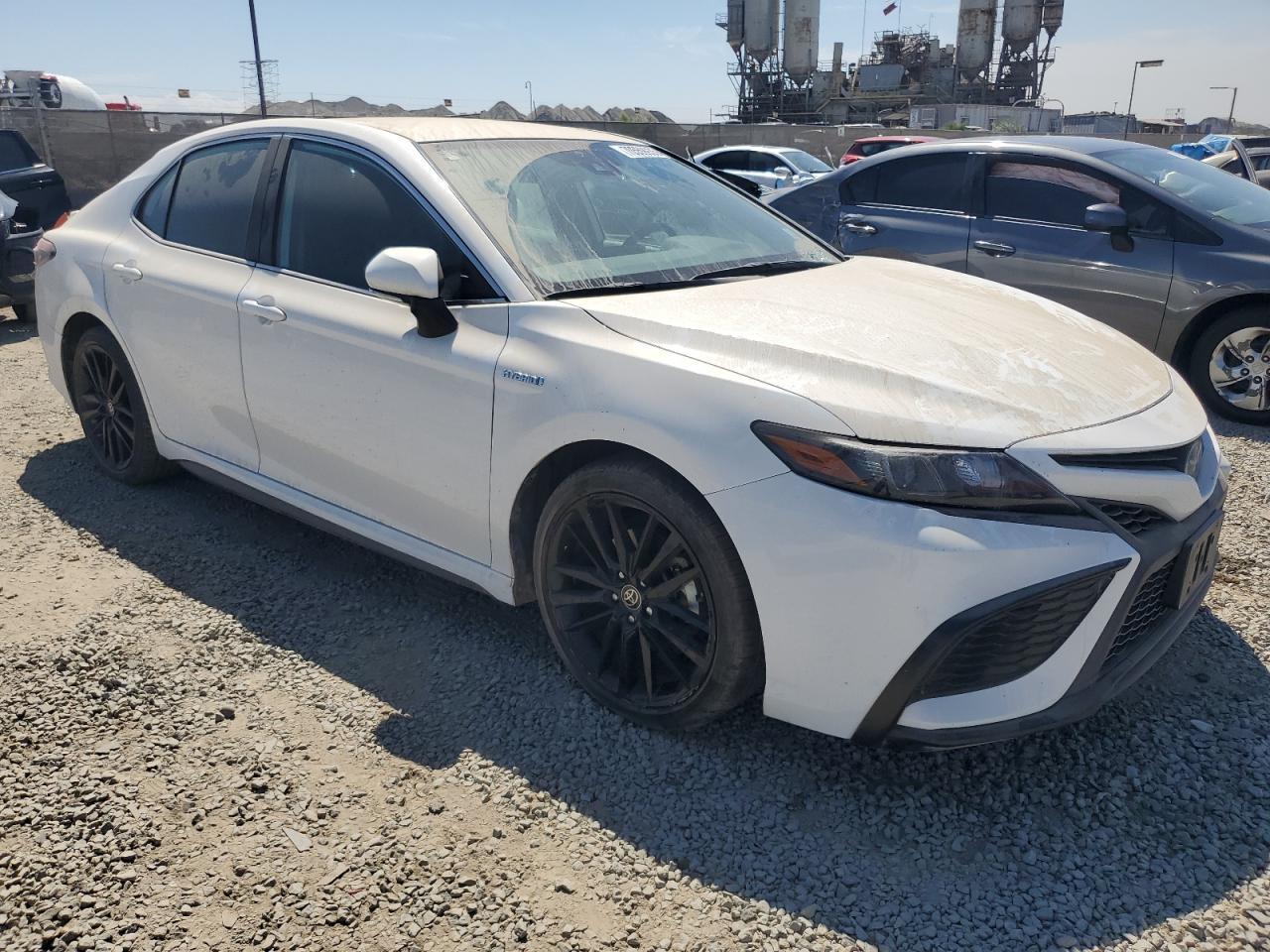 2021 Toyota Camry Se - Фото 4