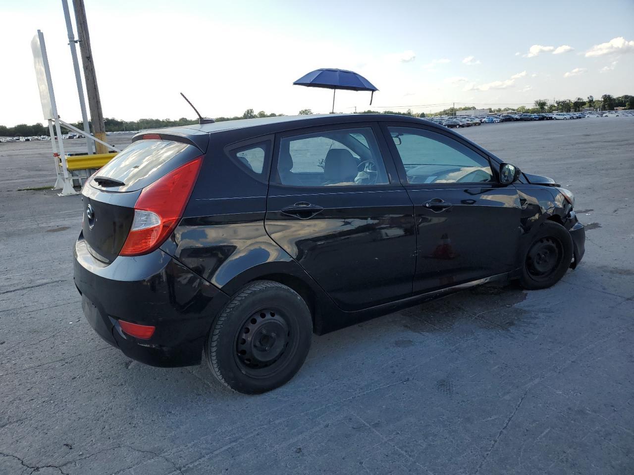 2012 Hyundai Accent Gls - Фото 3
