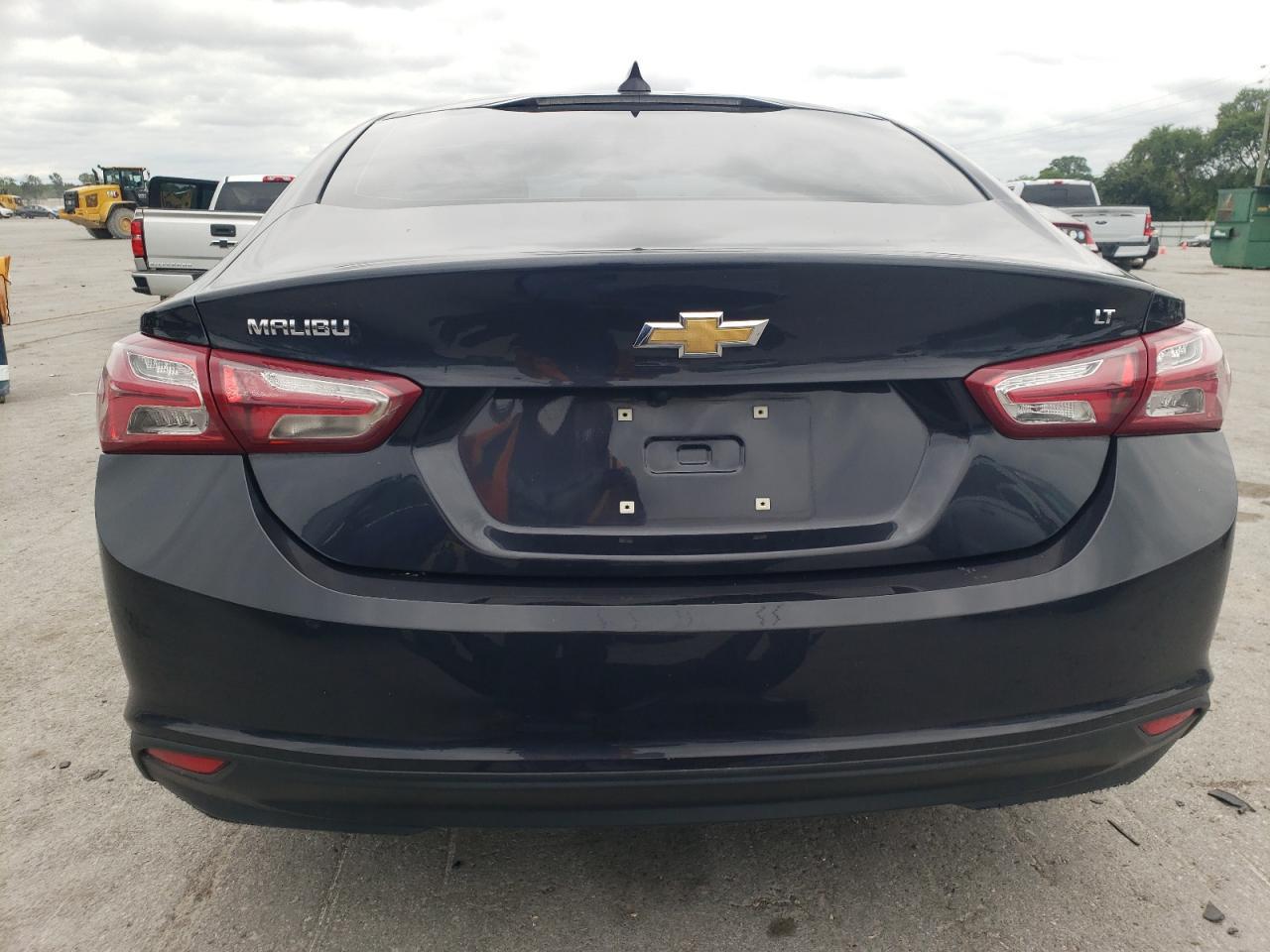 2022 Chevrolet Malibu Lt - Image 6