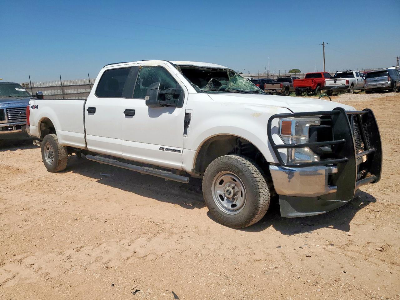 2022 Ford F250 Super Duty - Image 4