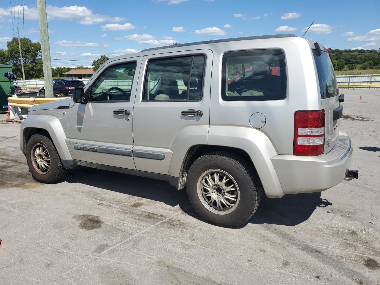 2008 Jeep Liberty Sport - Фото 2
