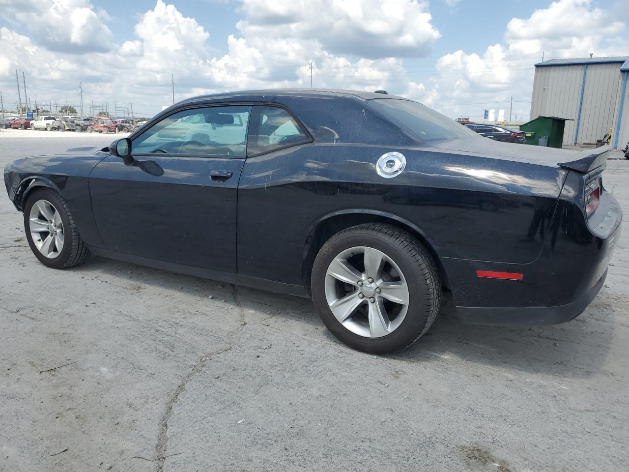 2018 Dodge Challenger Sxt - Image 2