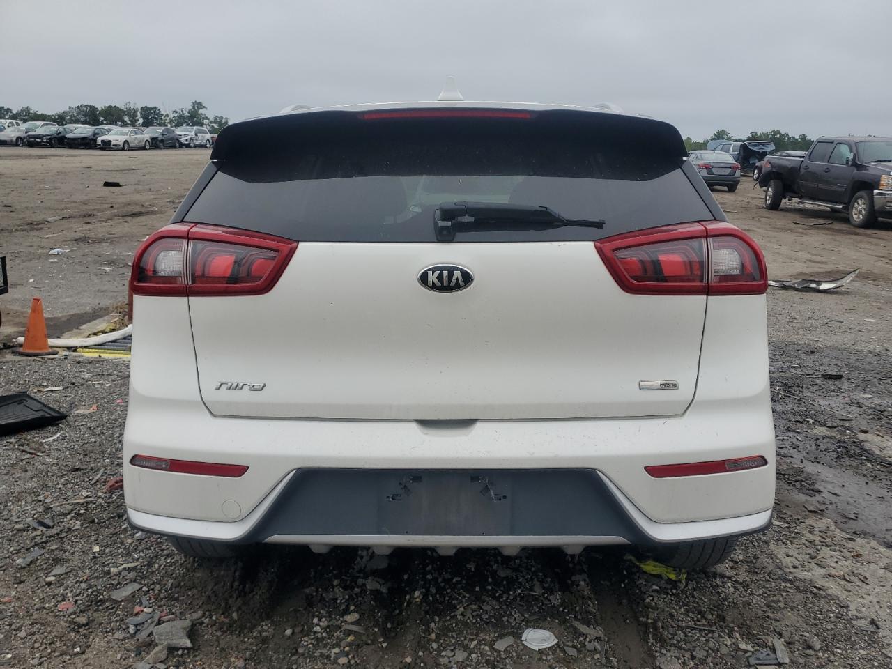 2017 Kia Niro Fe - Фото 6