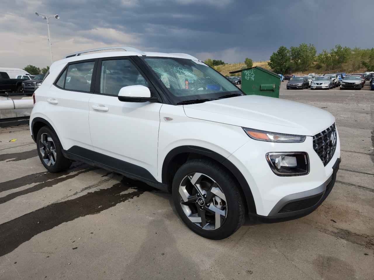 2023 Hyundai Venue Sel - Image 4