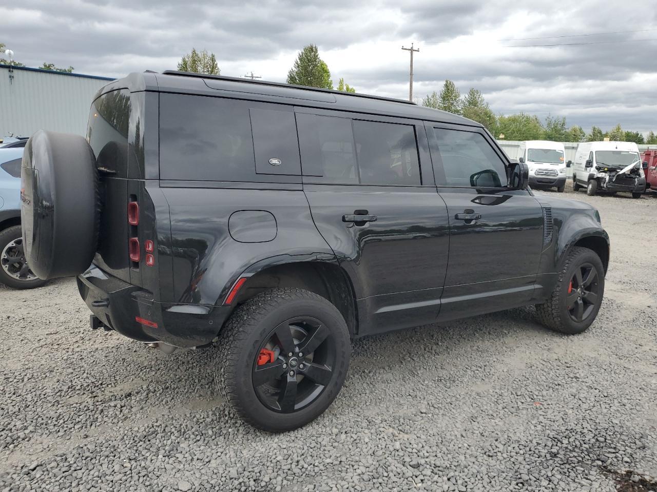 2024 Land Rover Defender 110 X-Dynamic Se - Фото 3
