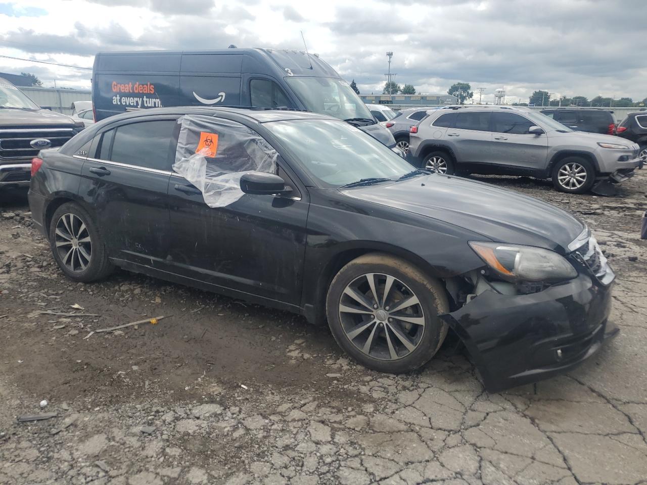 2014 Chrysler 200 Limited - Image 4