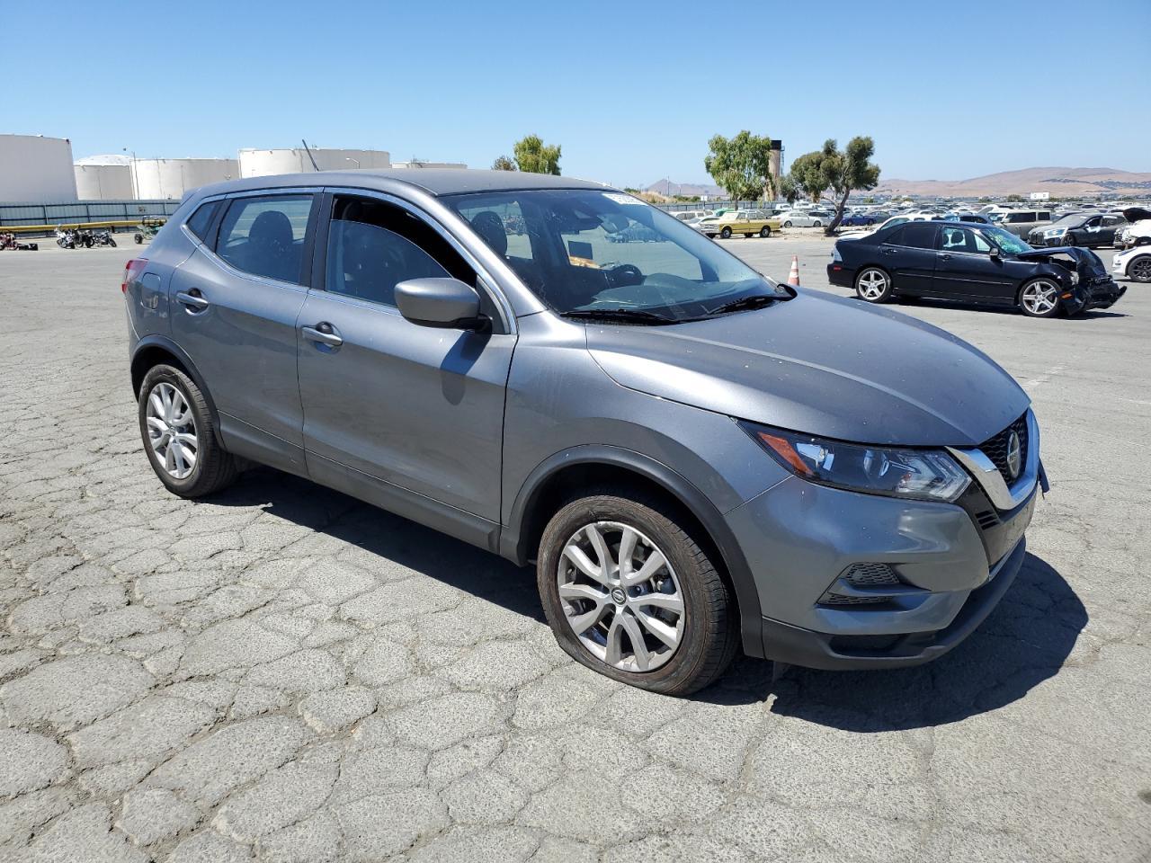 2022 Nissan Rogue Sport S - Фото 4