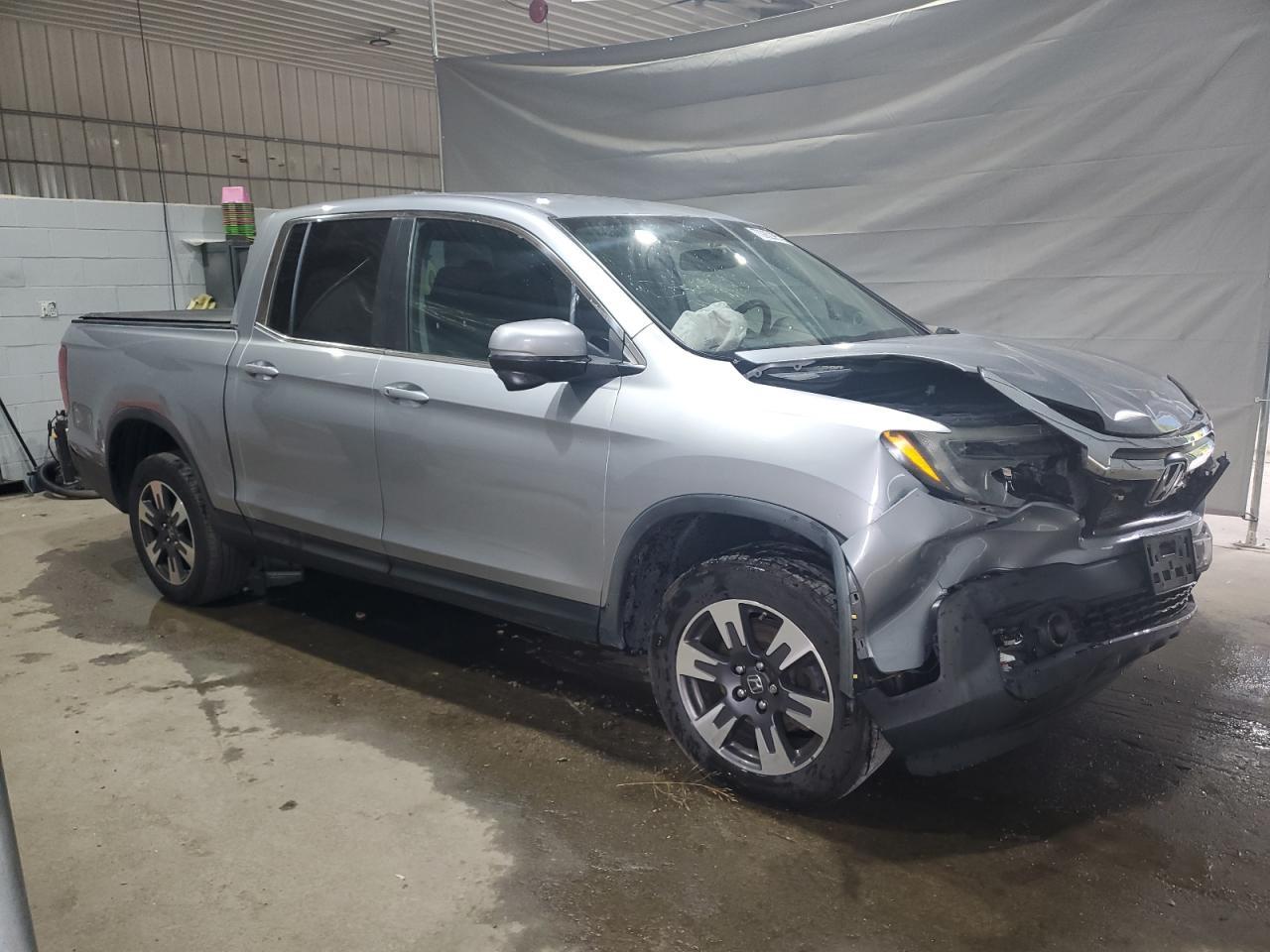 2017 Honda Ridgeline Rtl - Image 4