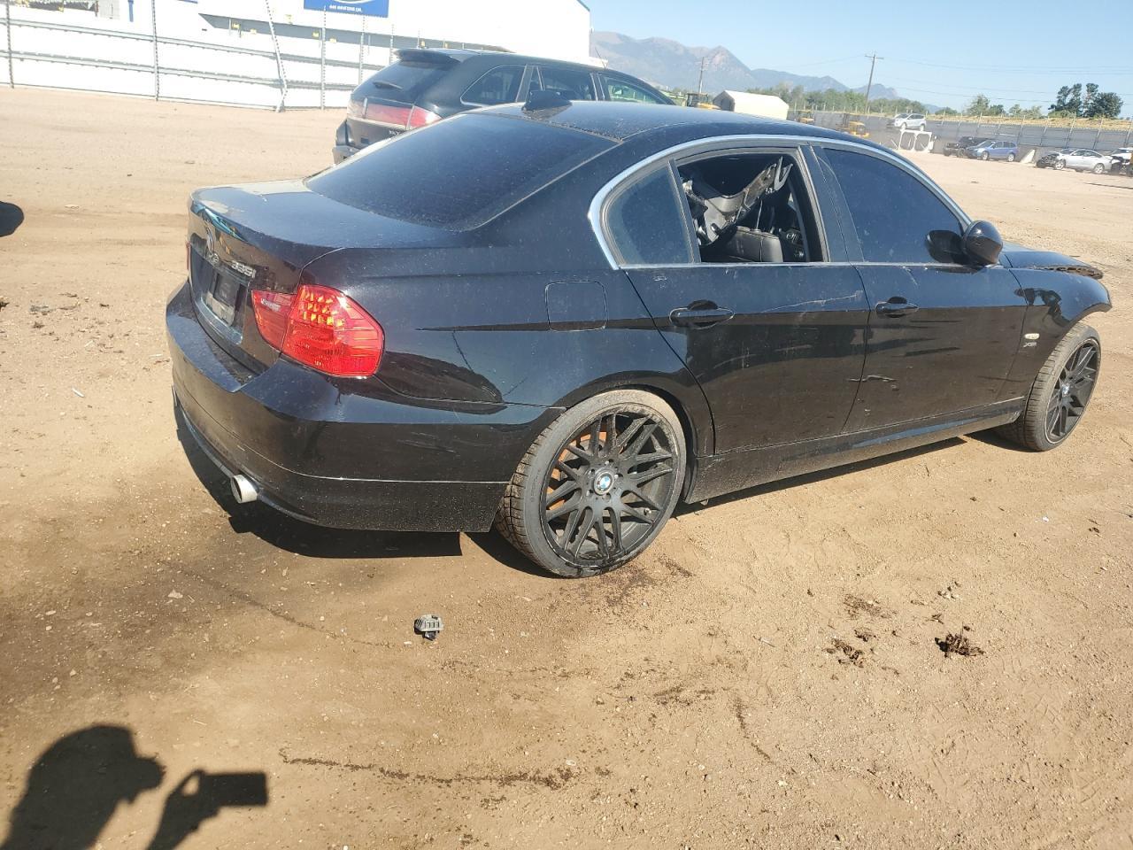 2009 BMW 335 Xi - Image 3