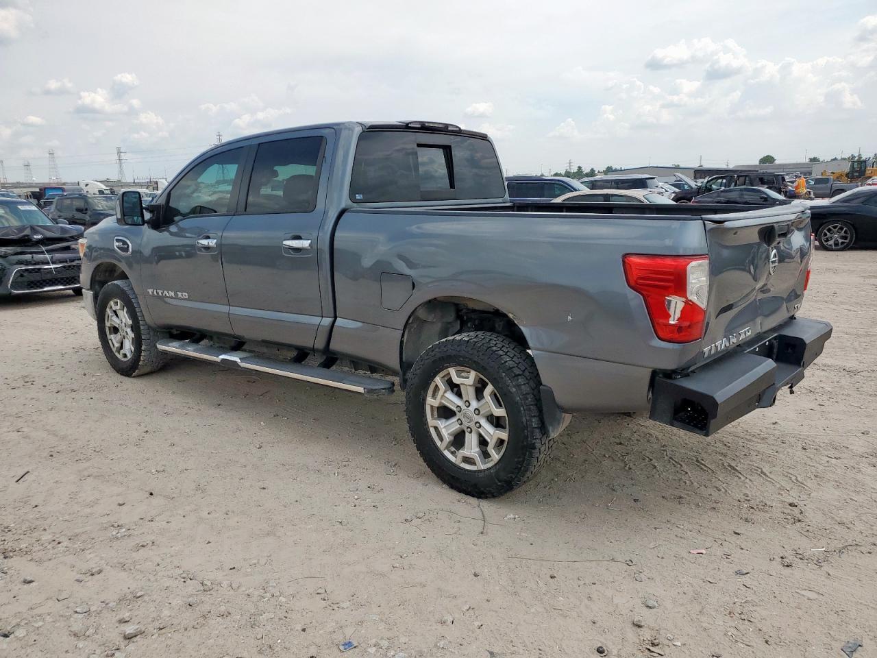 2017 Nissan Titan Xd Sl - Фото 2