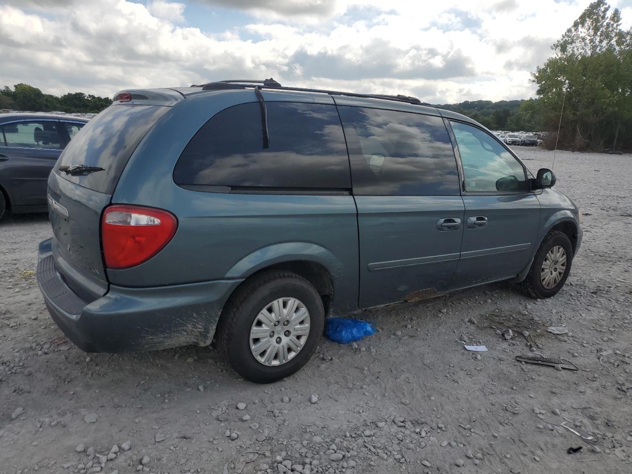 2006 Chrysler Town & Country Lx - Фото 3